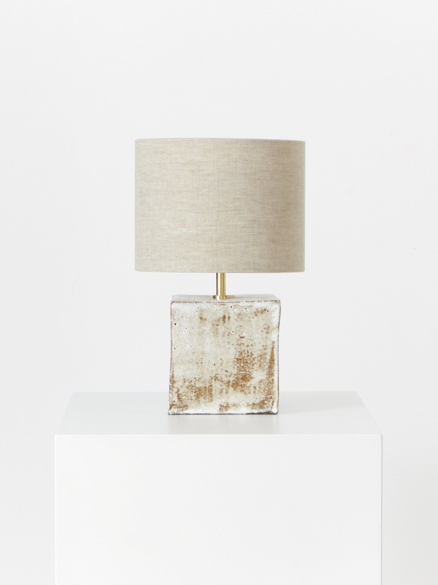 Arouca Table Light No.1 in Coral White Table Lamps