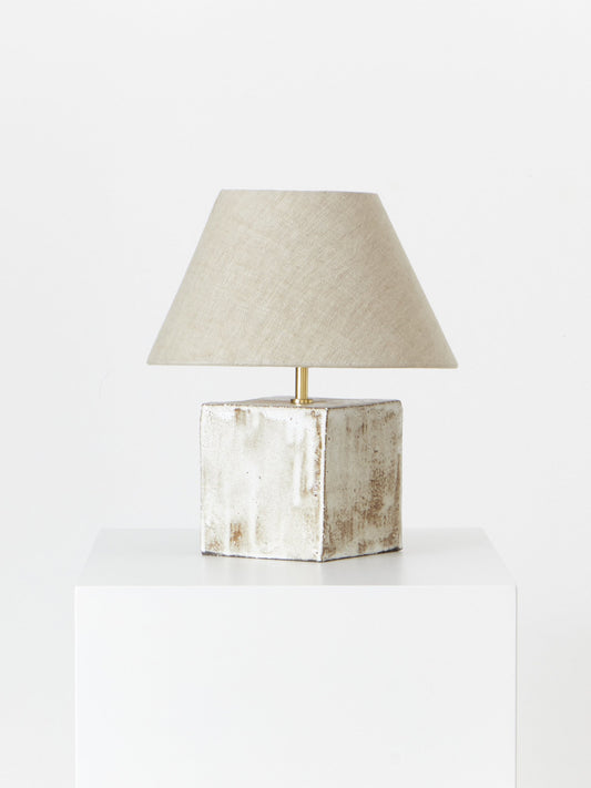 Arouca Table Light No.1 in Coral White Table Lamps