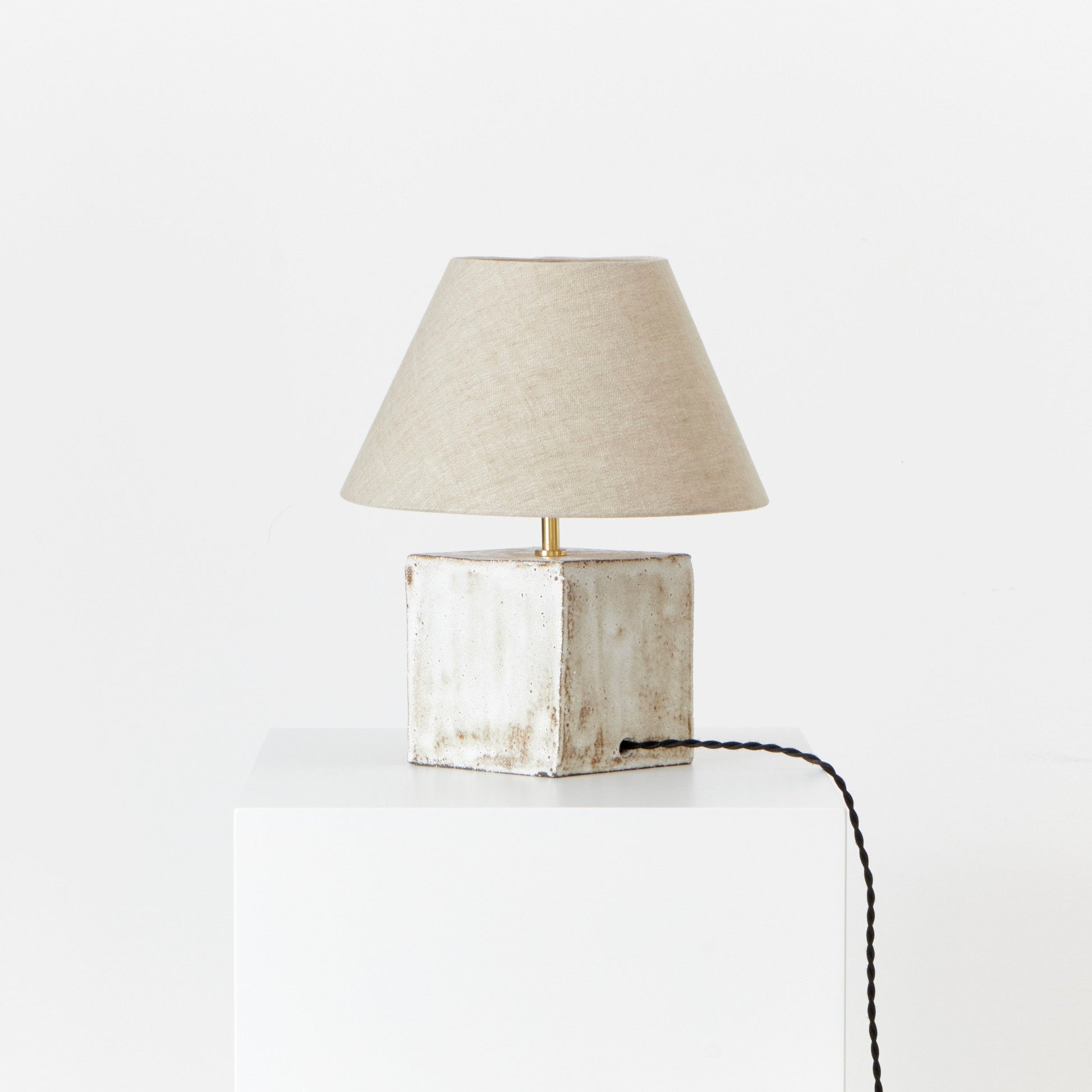 Arouca Table Light No.1 in Coral White Table Lamps