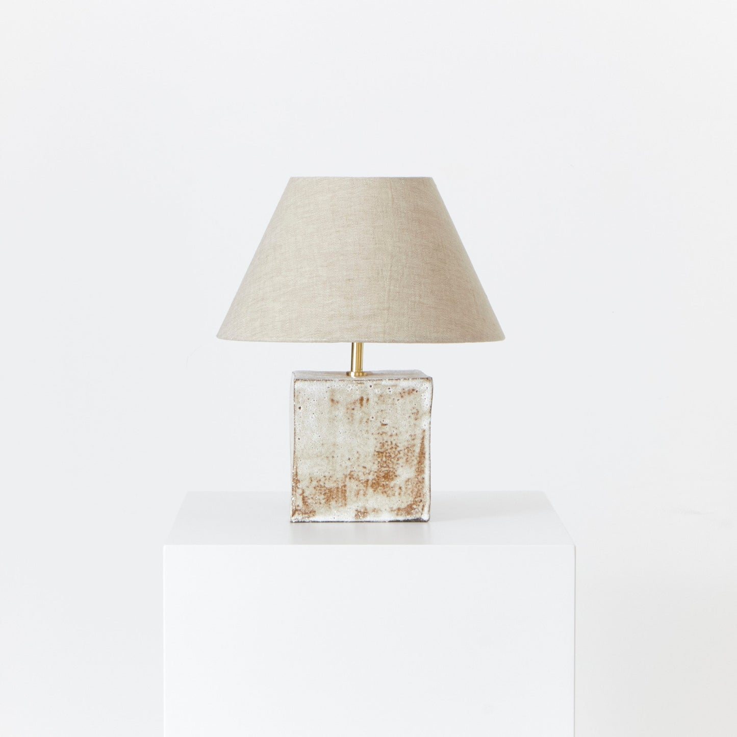 Arouca Table Light No.1 in Coral White Table Lamps