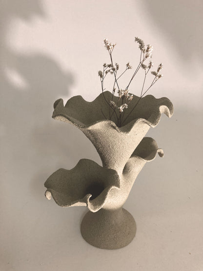 Aurea II Vase, 2025 Vases