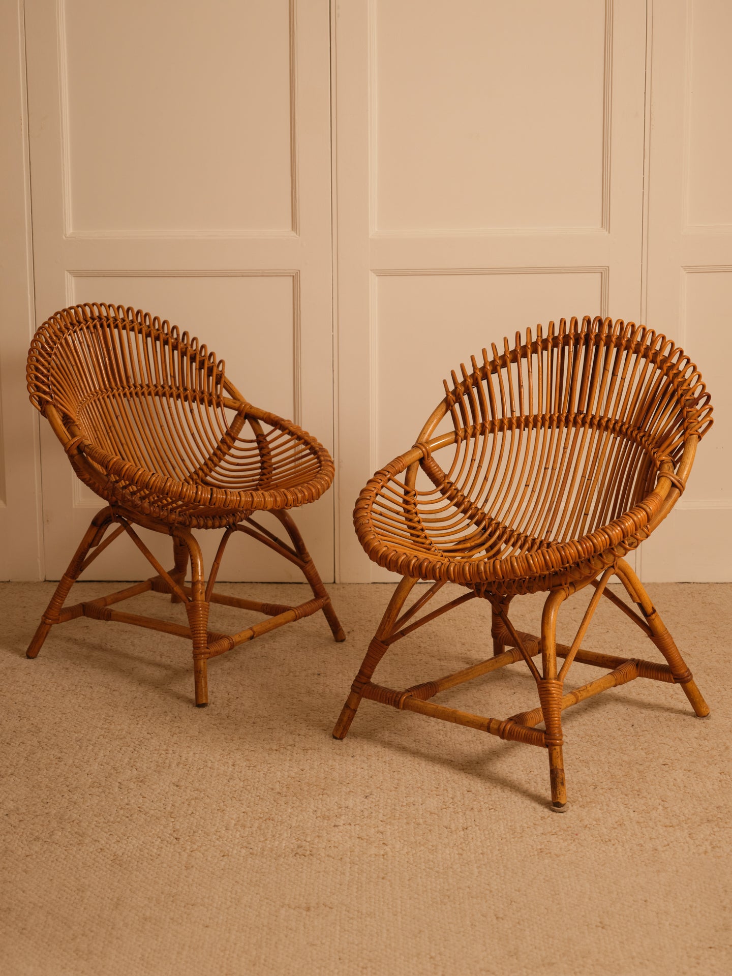 Vintage chair ① Vintage Chair by Galerie Vauvart, Sit On Vintage and Evan Reid