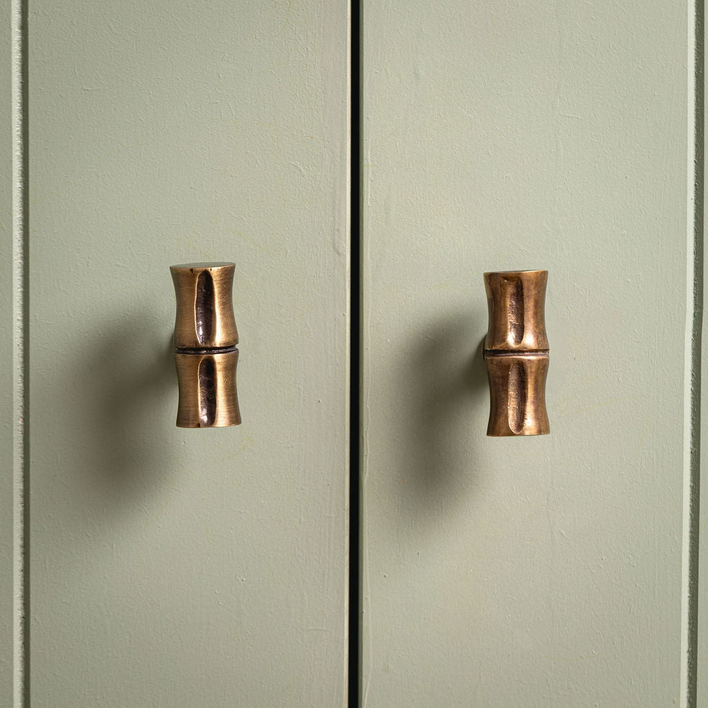 Bamboo T-Bar Knob, Aged Brass Hardware
