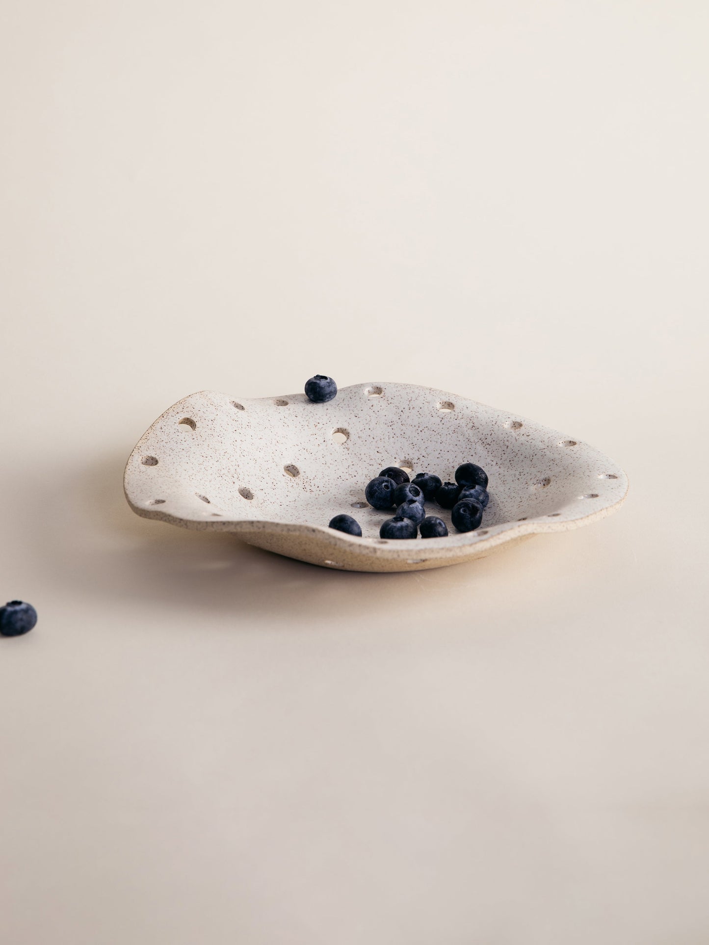 Bora Berry Bowl by SIN Serveware