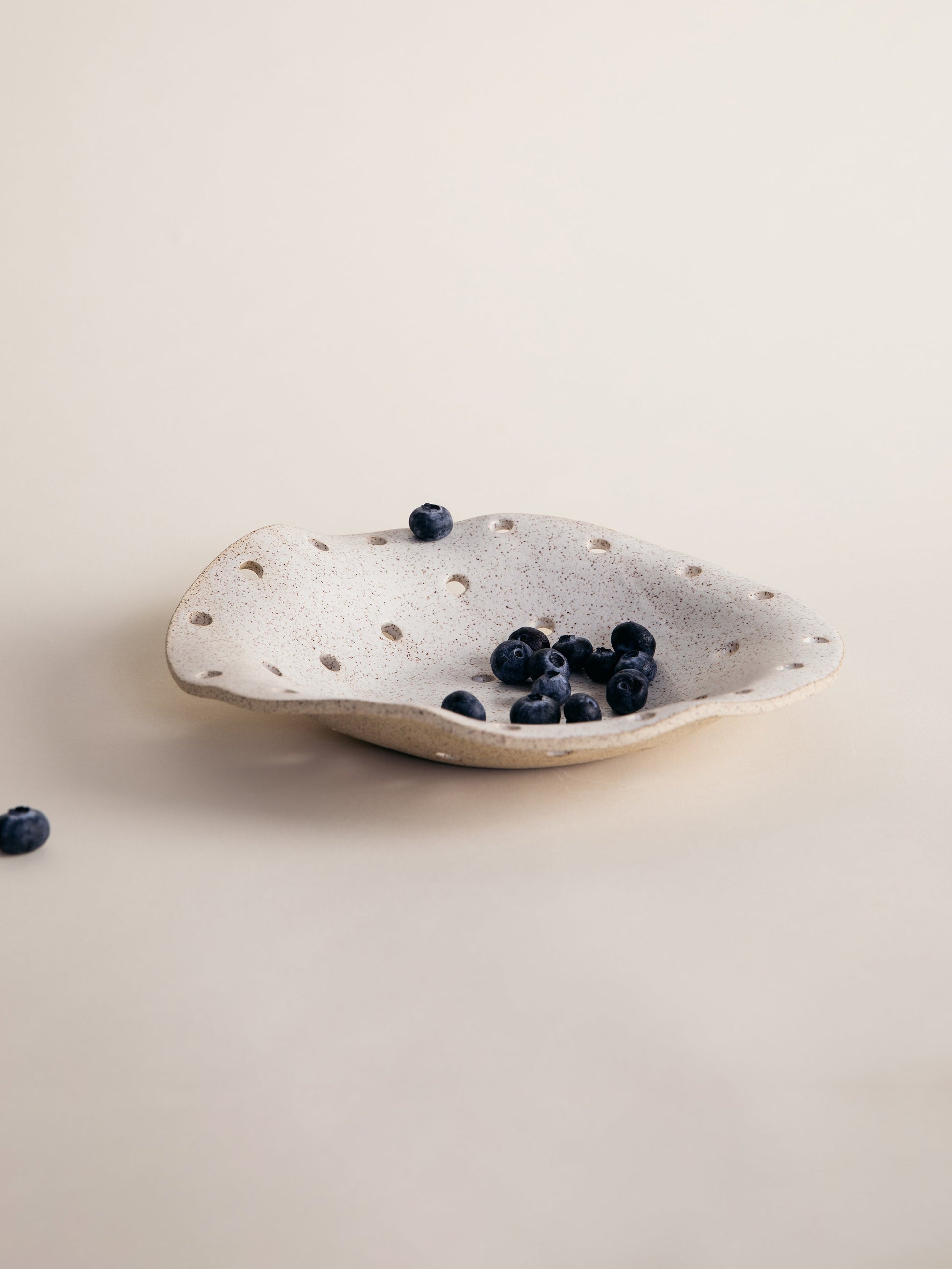 Bora Berry Bowl by SIN Serveware