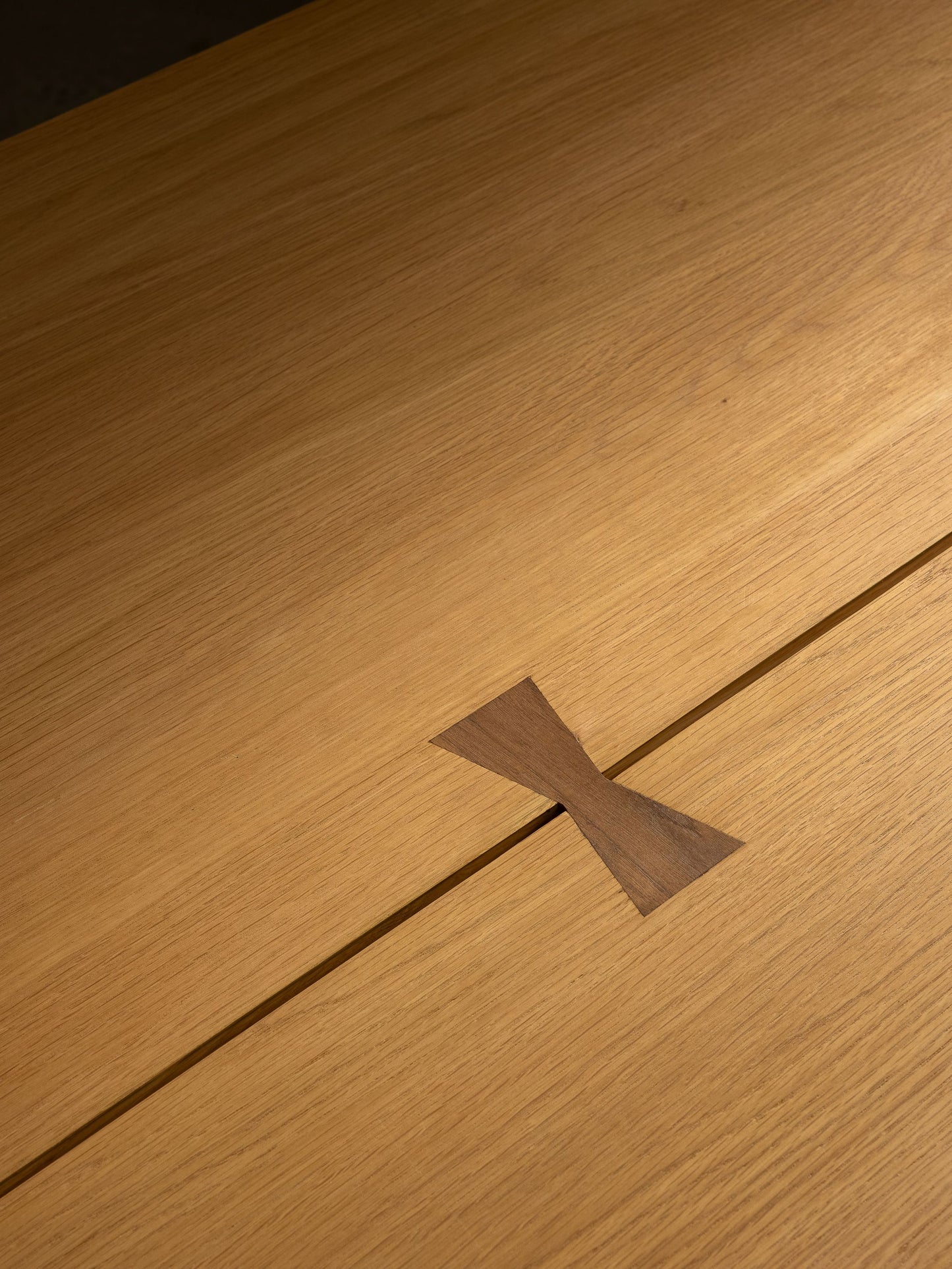 Bowtie Dining Table Dining Tables