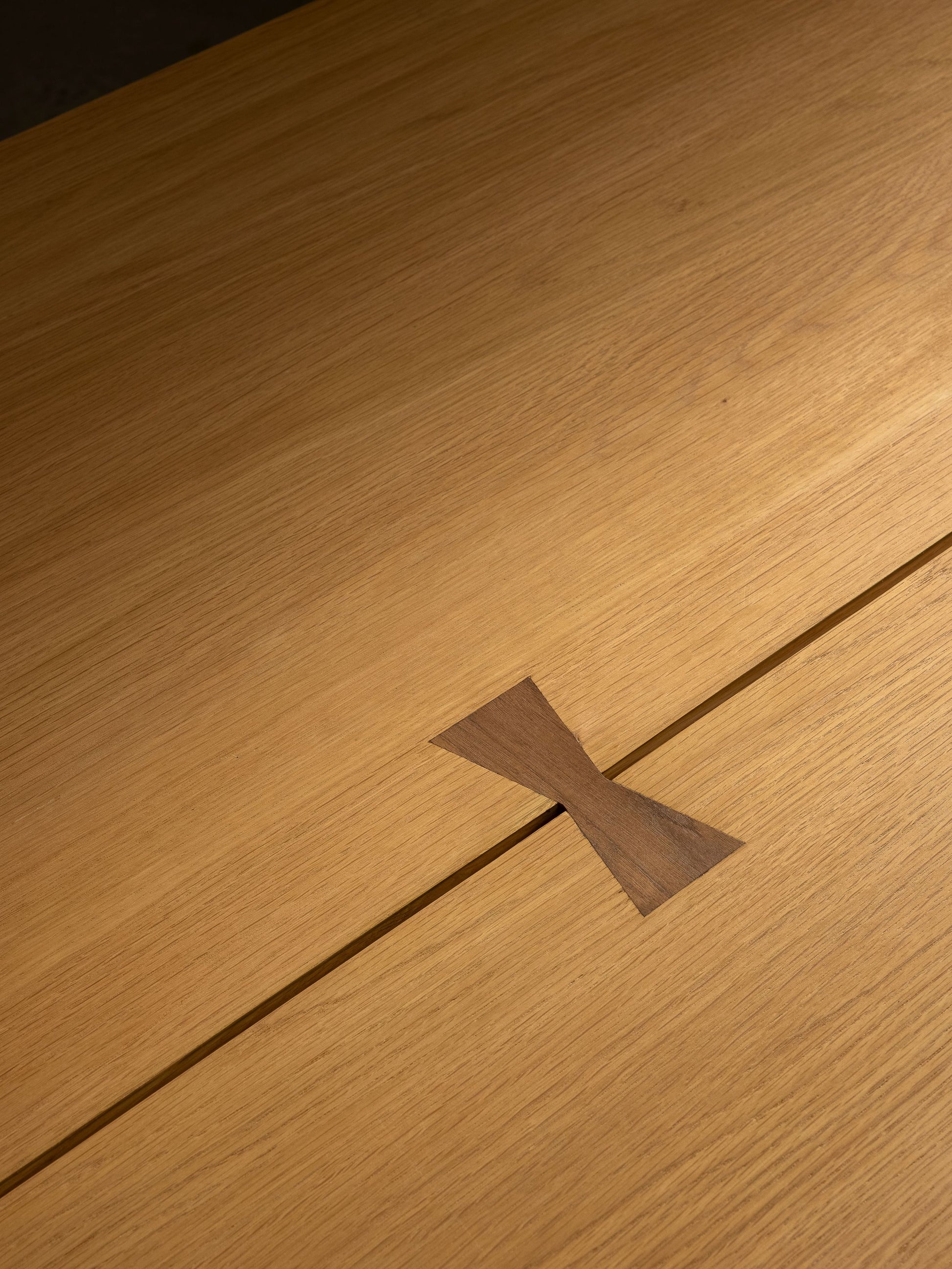 Bowtie Dining Table Dining Tables