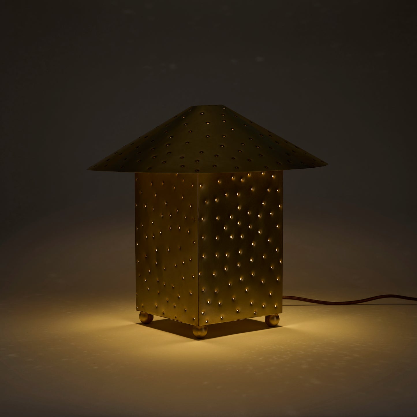 Lin Table Lamp in Brass by Muhly