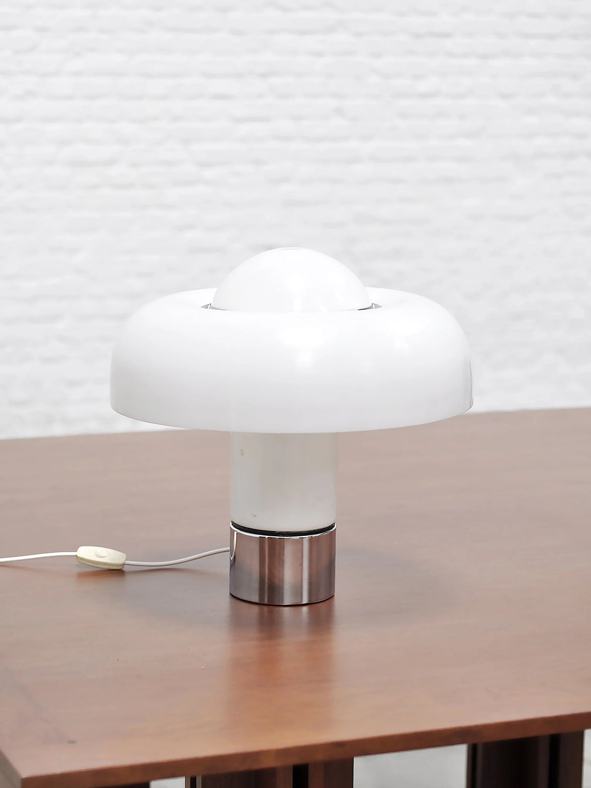 1970s Luigi Massoni Brumbury Table Lamp, Acrylic and Chromed Metal Table Lamps