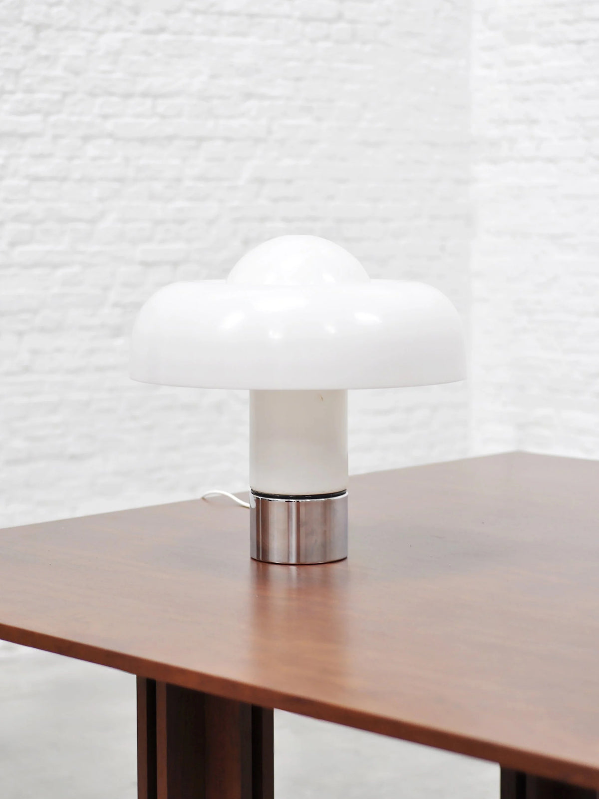 1970s Luigi Massoni Brumbury Table Lamp, Acrylic and Chromed Metal Table Lamps
