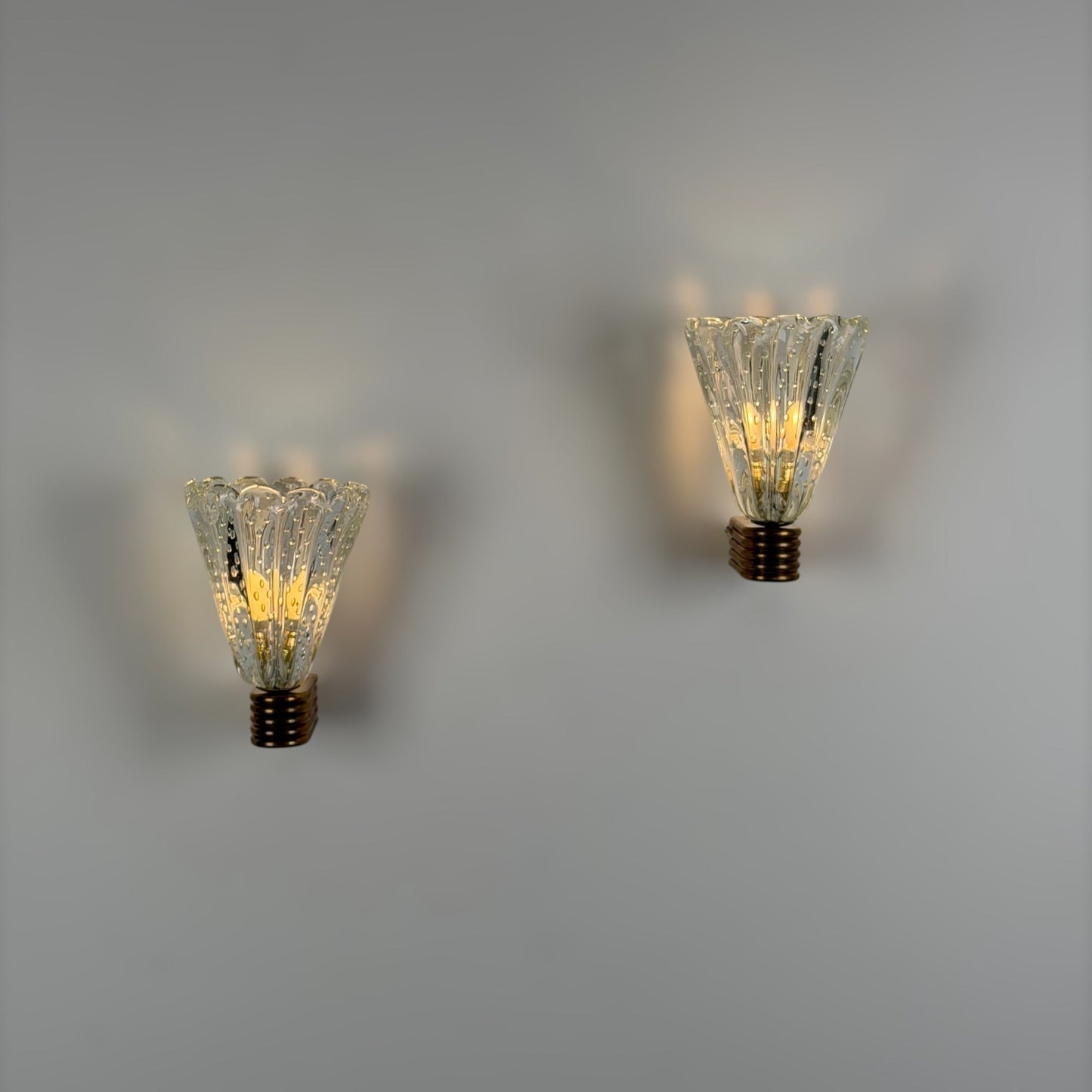 Pair of Monumental "Bullicante" Murano Glass Wall Lights by Ercole Barovier for Barovier & Toso, 1940s Sconces