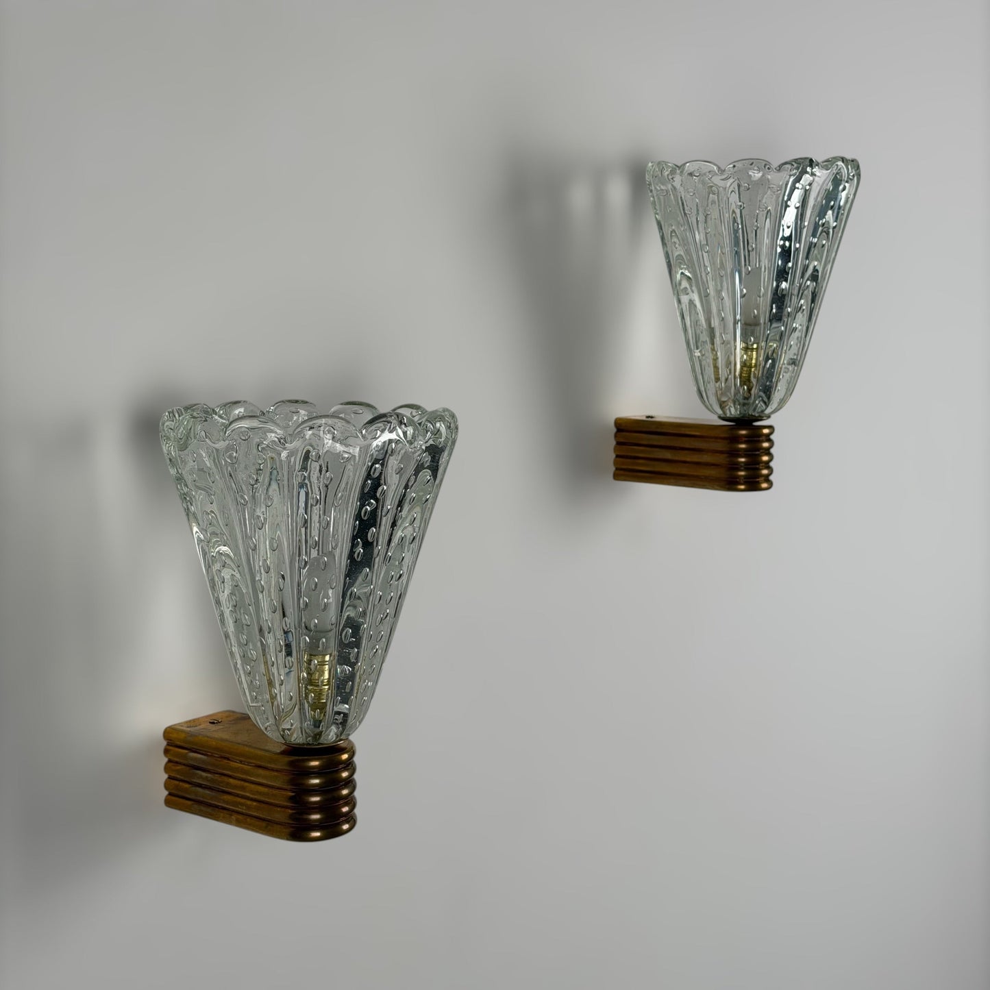 Pair of Monumental "Bullicante" Murano Glass Wall Lights by Ercole Barovier for Barovier & Toso, 1940s Sconces