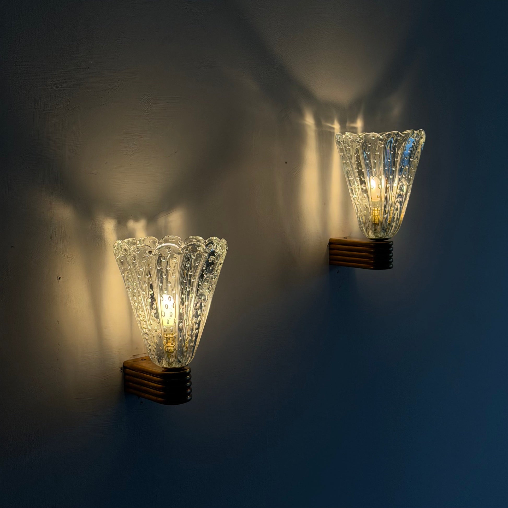 Pair of Monumental "Bullicante" Murano Glass Wall Lights by Ercole Barovier for Barovier & Toso, 1940s Sconces
