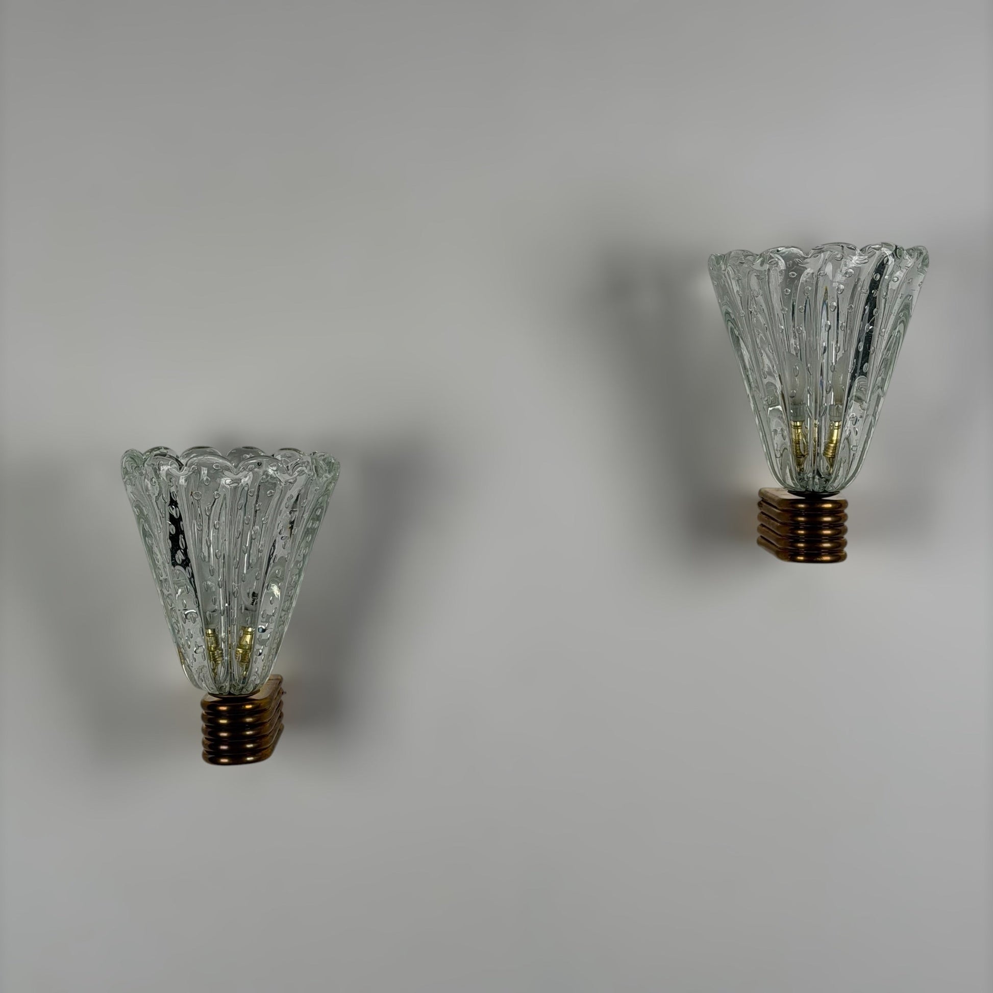 Pair of Monumental "Bullicante" Murano Glass Wall Lights by Ercole Barovier for Barovier & Toso, 1940s Sconces