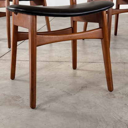 CH30 Chairs by Hans J. Wegner in Black Leather, Carl Hansen & Son, 1952 Dining Chairs