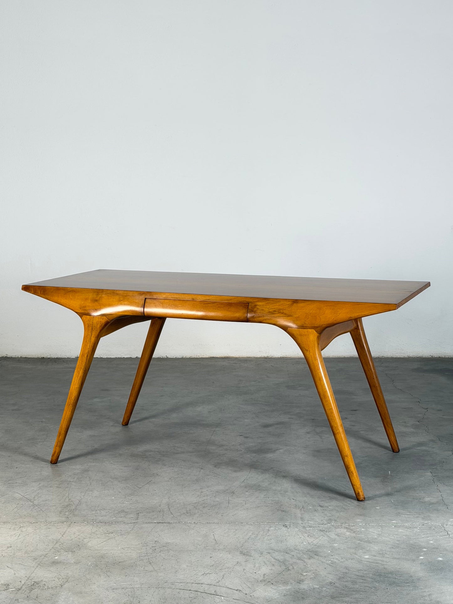Carlo De Carli Sculptural Writing Desk in Walnut, Italy, 1950s Desks