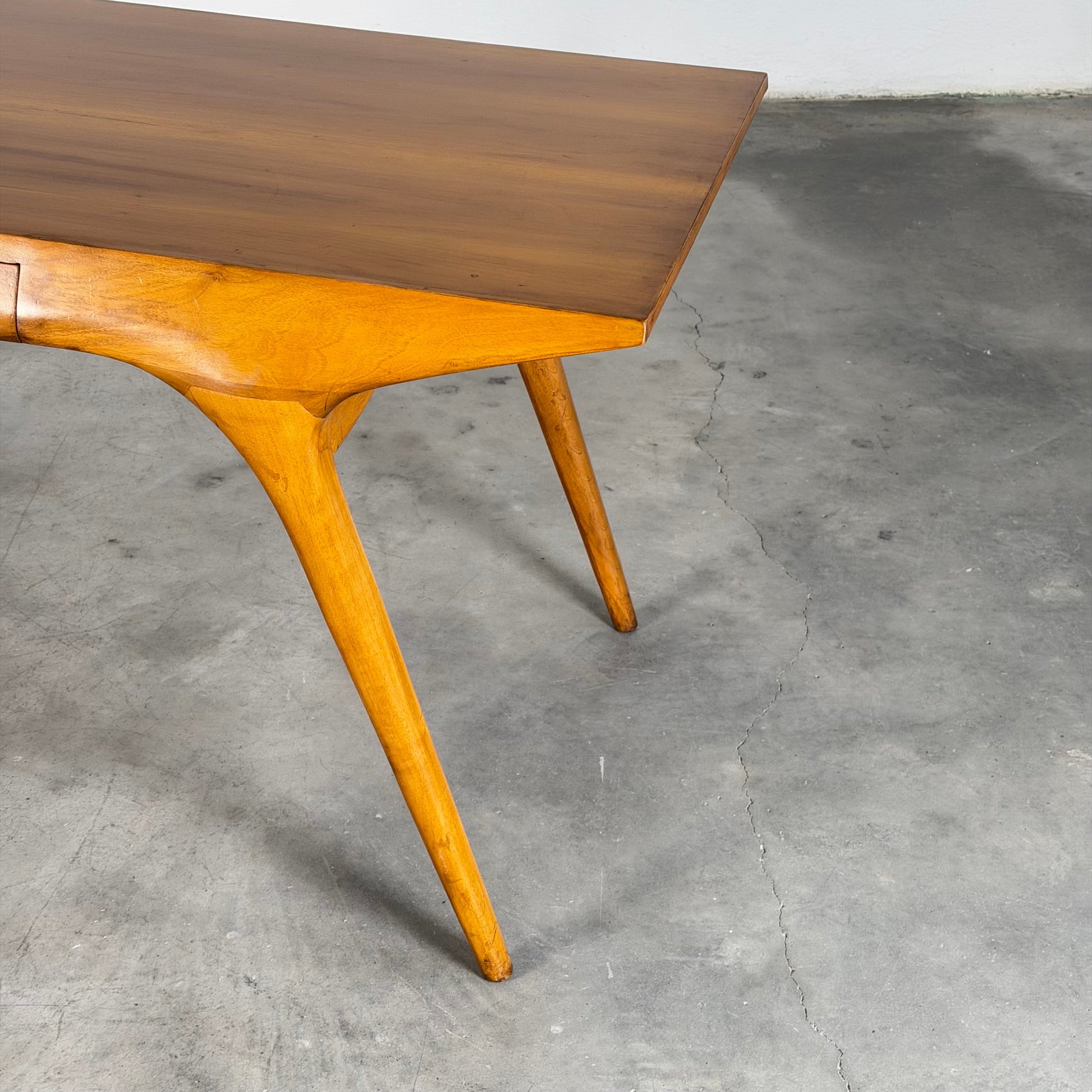 Carlo De Carli Sculptural Writing Desk in Walnut, Italy, 1950s Desks