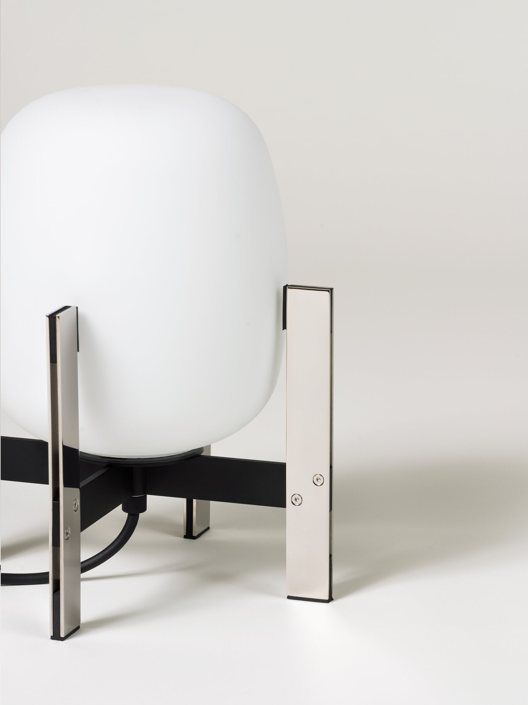 Cestita Metalica Table Lamp Table Lamps