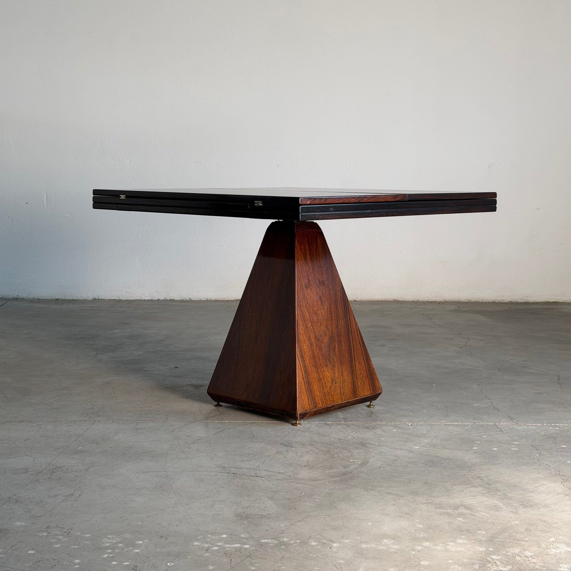 "Chelsea" Extendable Dining Table by Vittorio Introini for Saporiti, 1960s Dining Tables