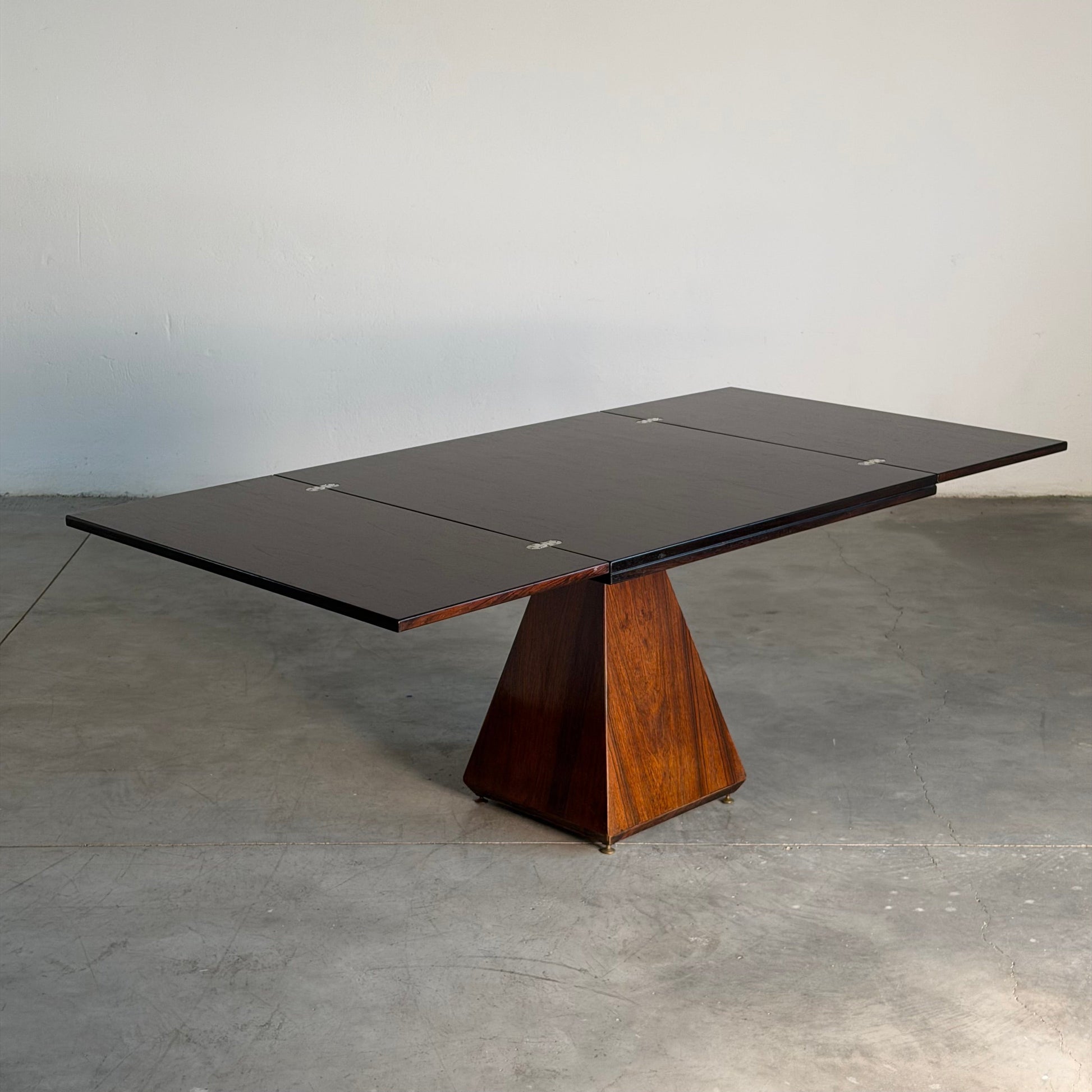 "Chelsea" Extendable Dining Table by Vittorio Introini for Saporiti, 1960s Dining Tables