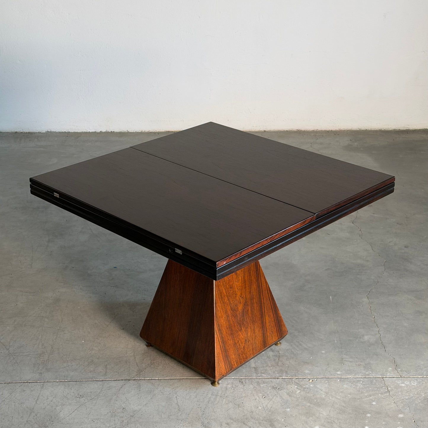 "Chelsea" Extendable Dining Table by Vittorio Introini for Saporiti, 1960s Dining Tables
