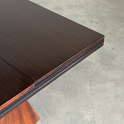 "Chelsea" Extendable Dining Table by Vittorio Introini for Saporiti, 1960s Dining Tables