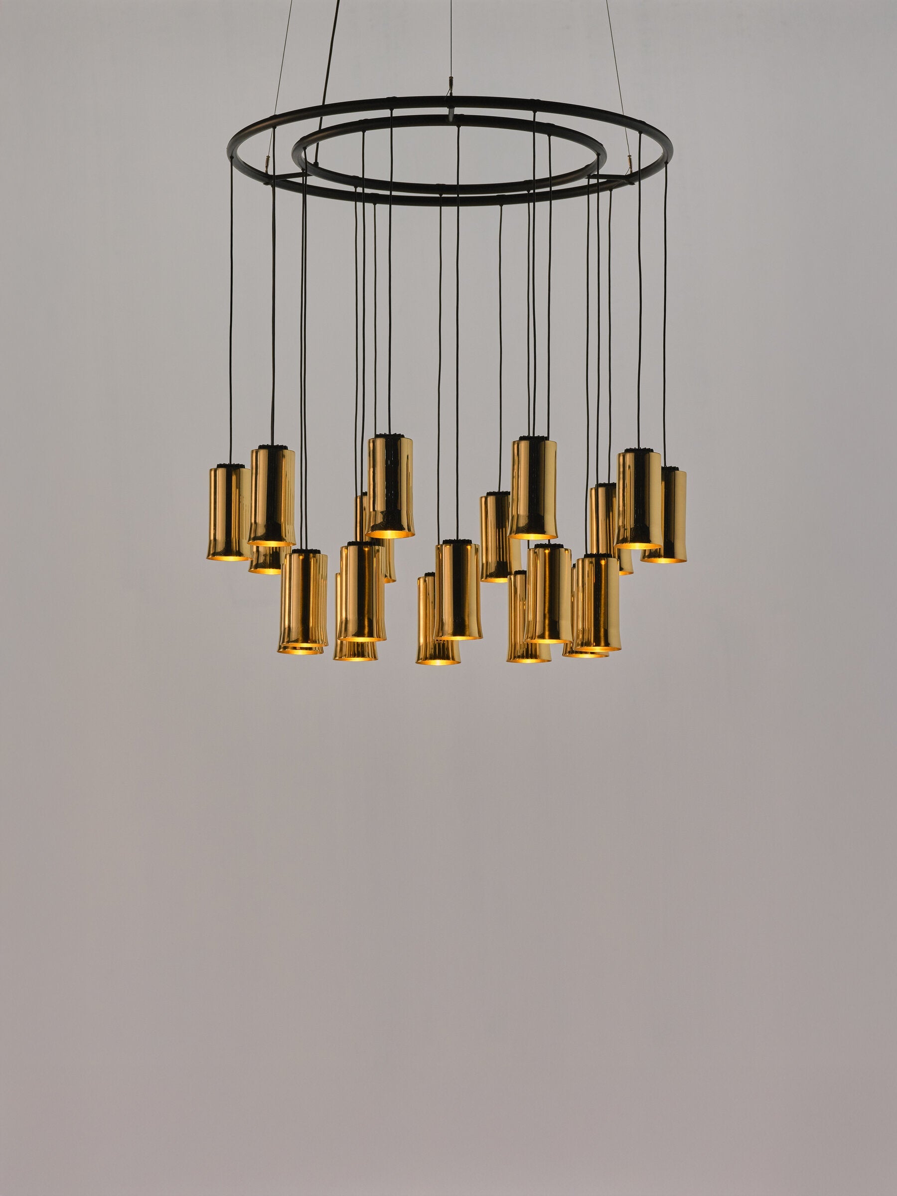 Cirio Chandelier Chandeliers