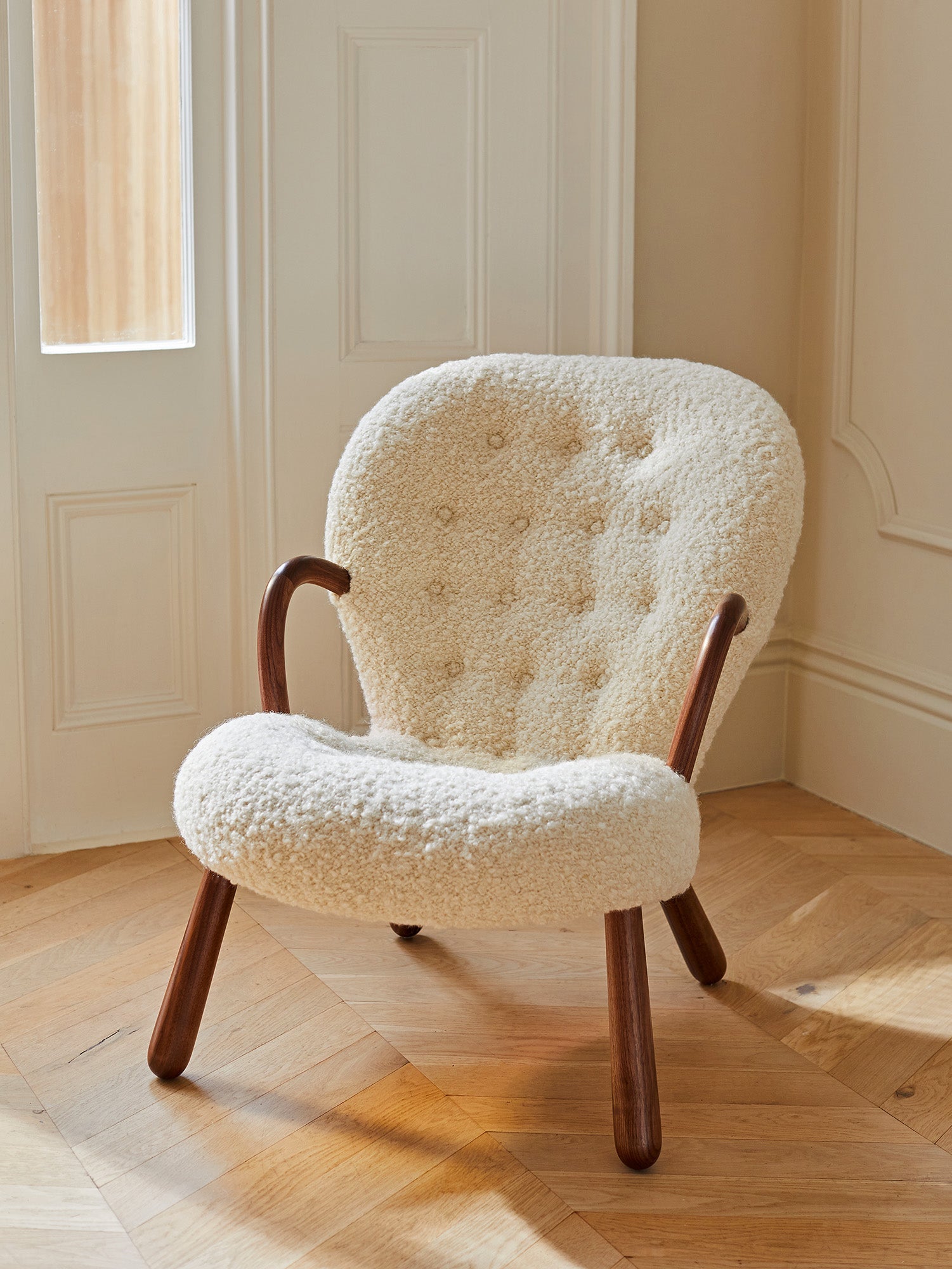 Clam Chair by Arnold Madsen Chairs