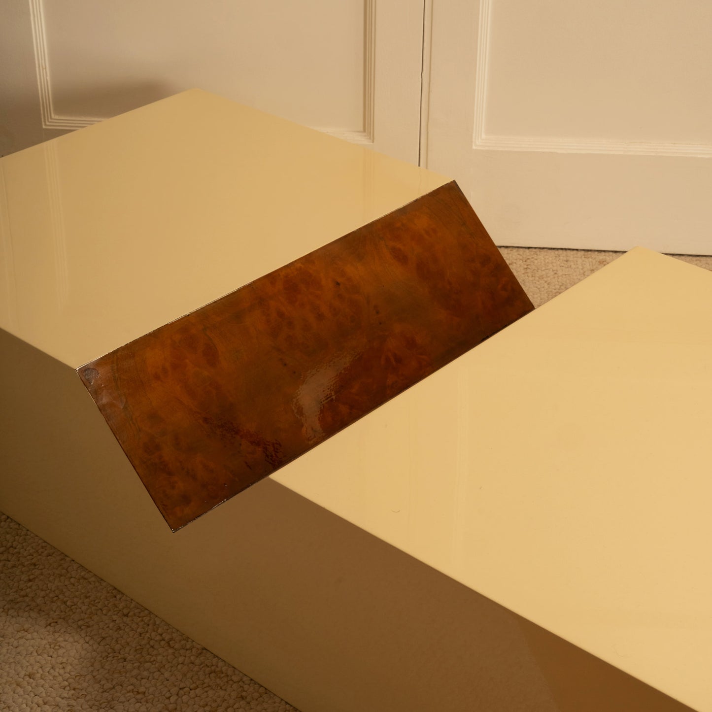 Coffee Table / Magazine Rack Coffee Tables