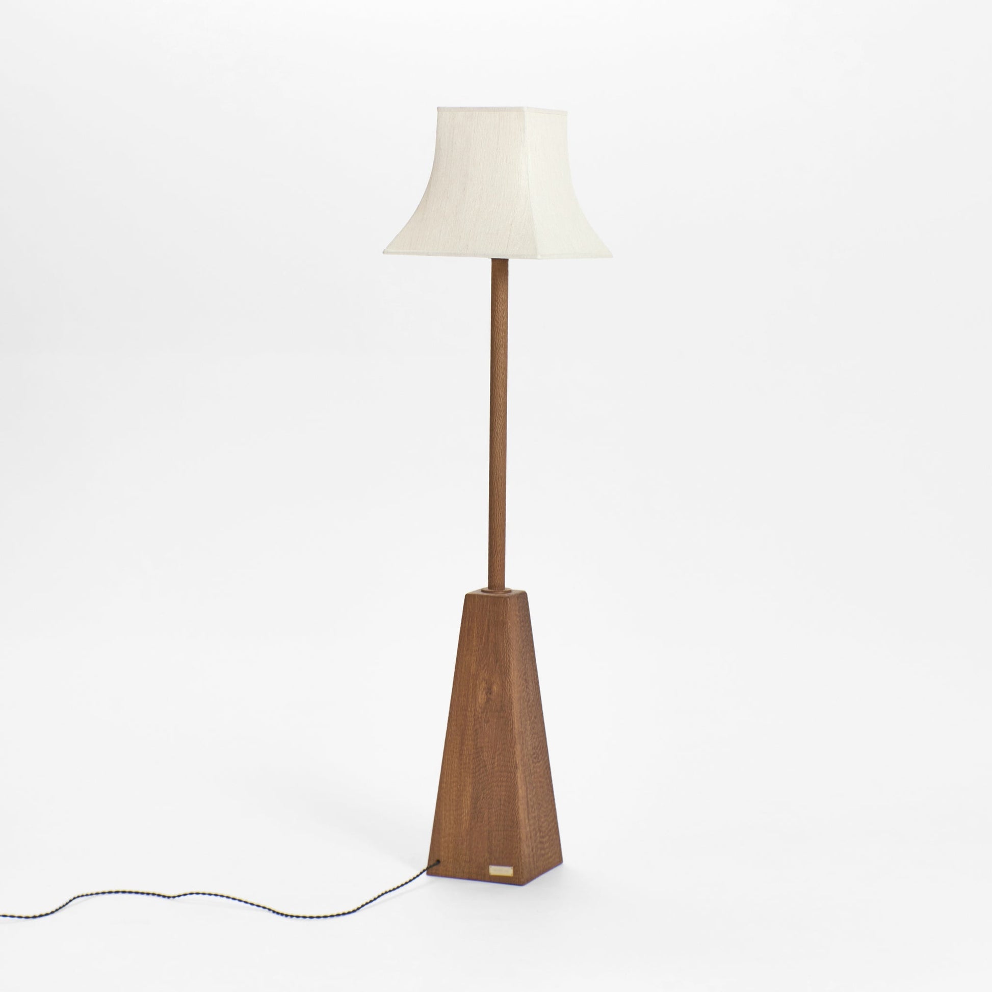 Coquete Floor Light in Oak Wood Floor Lamps