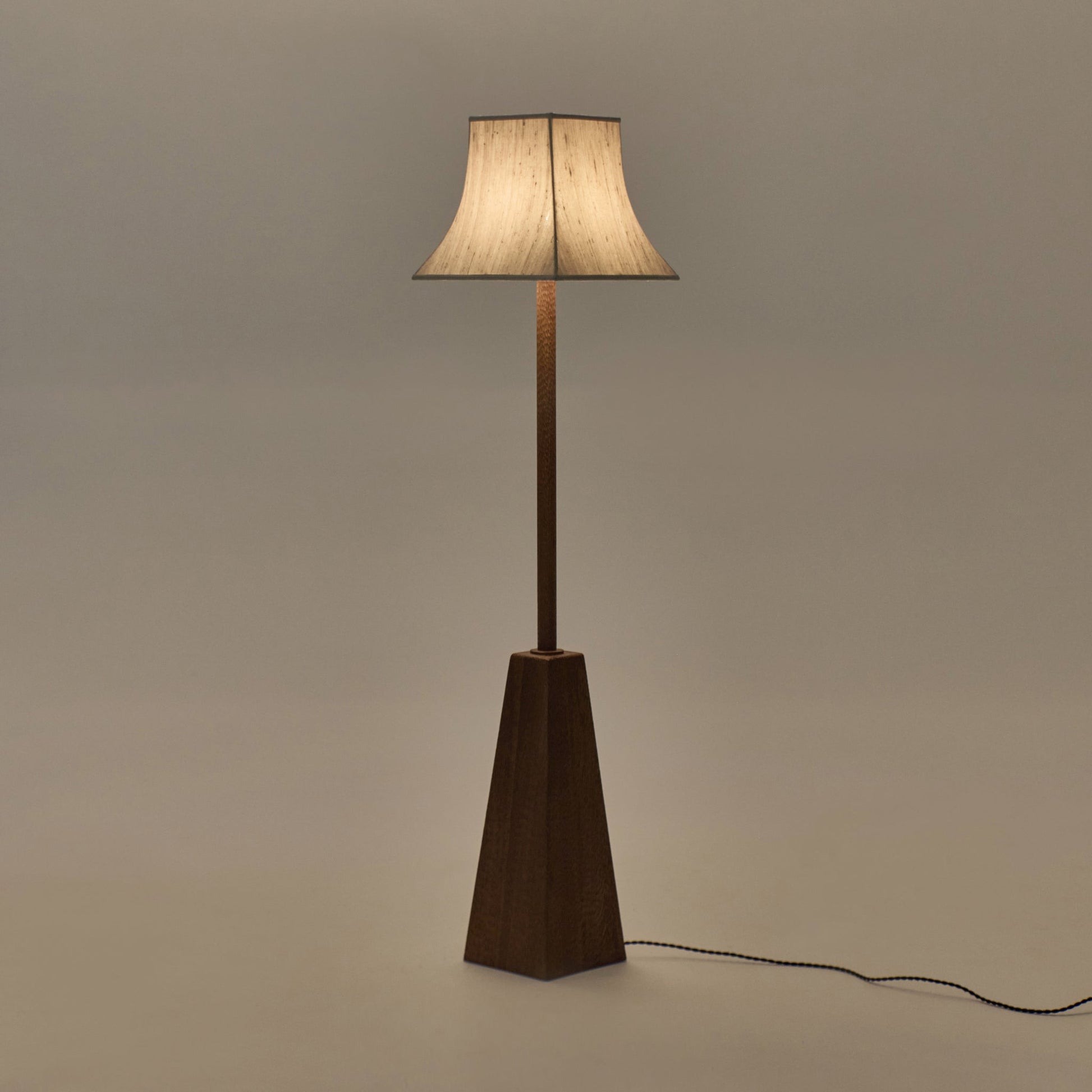 Coquete Floor Light in Oak Wood Floor Lamps