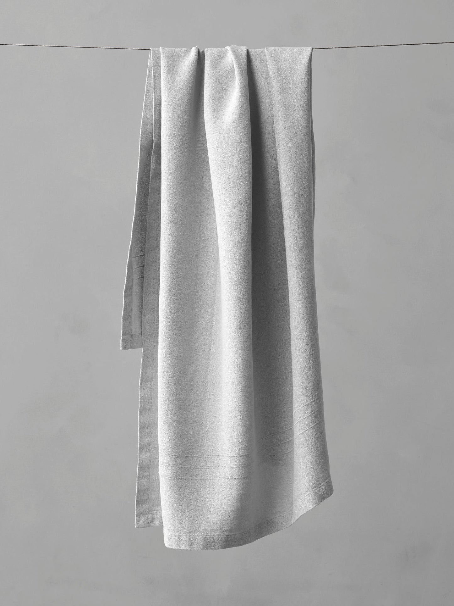 Crel Bath Towel in Bianco by Society Limonta