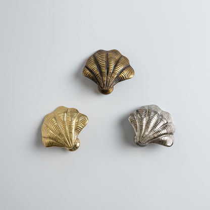 Curved Shell Knob Hardware