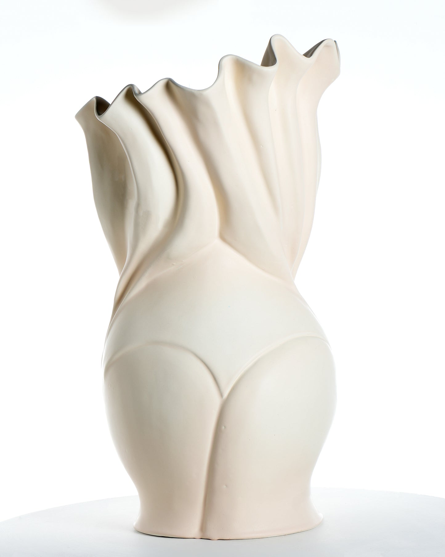 Donne in Movimento Vase - Matte Light Pink, 2023