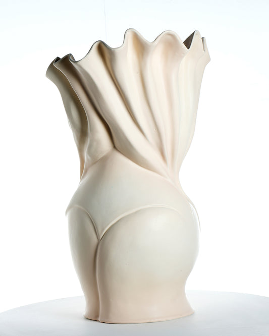 Donne in Movimento Vase - Matte Light Pink, 2023