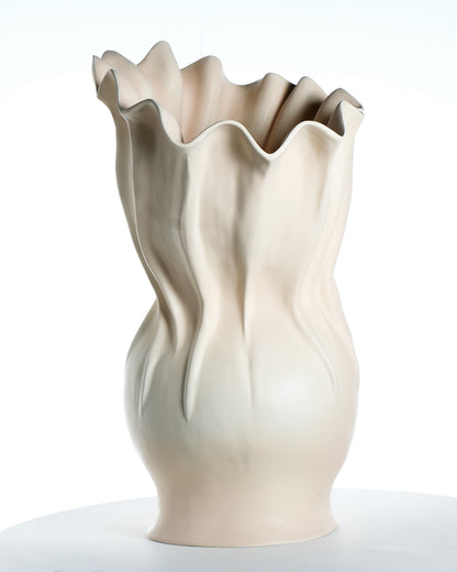Donne in Movimento Vase - Matte Light Pink, 2023