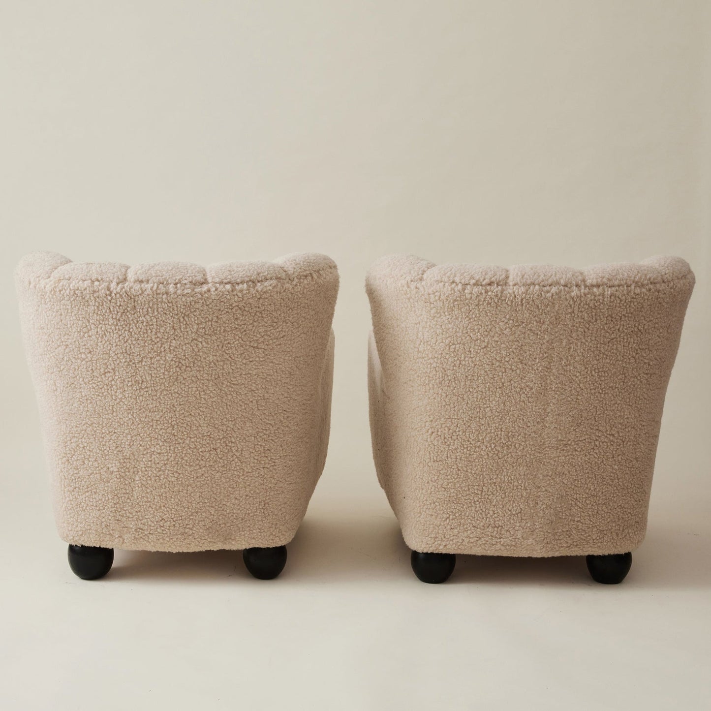Danish Cabinetmaker Lounge Chairs in Ivory Shearling, 1940s, a Pair Chairs
