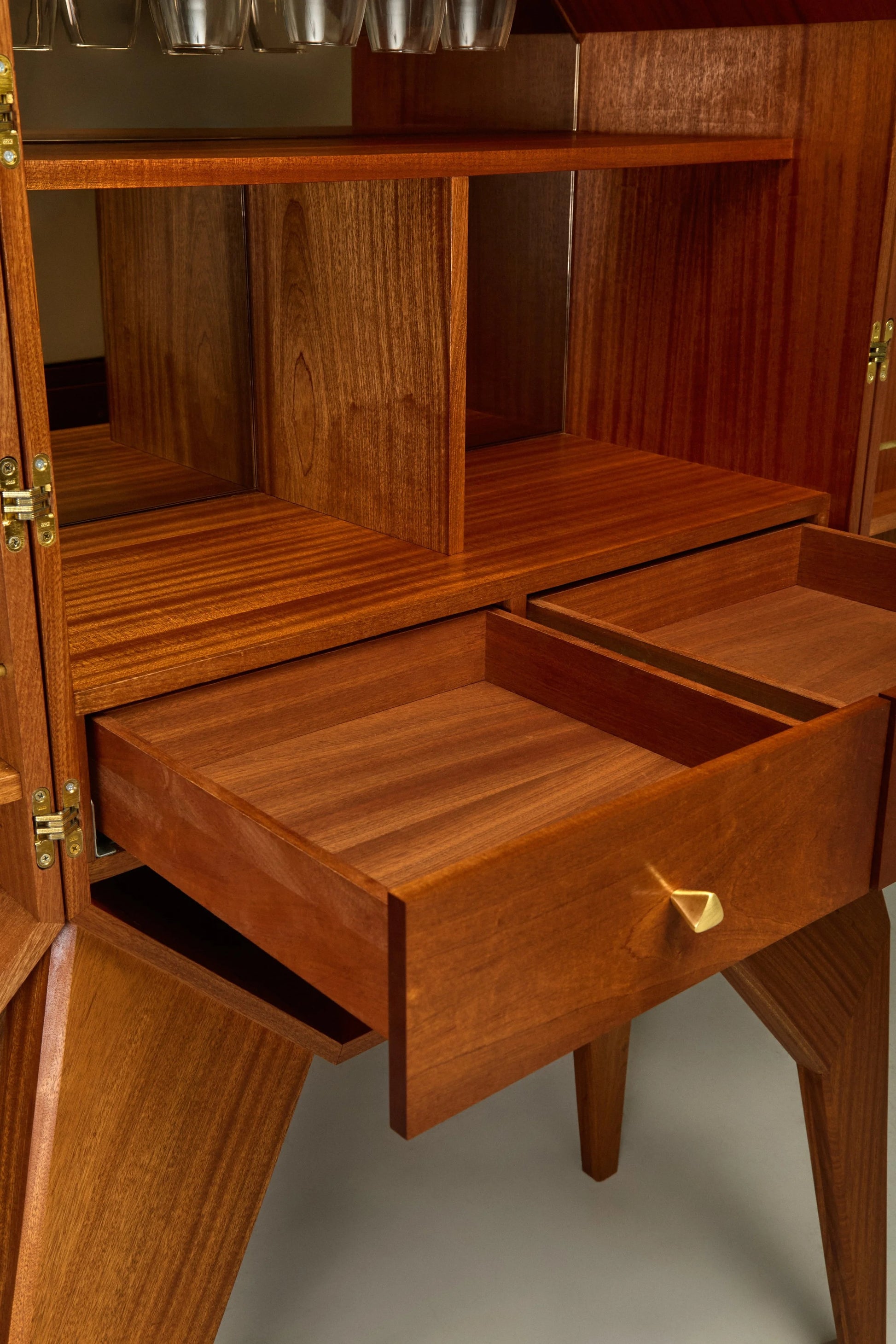 Das Bar Cabinet Bar Cabinets