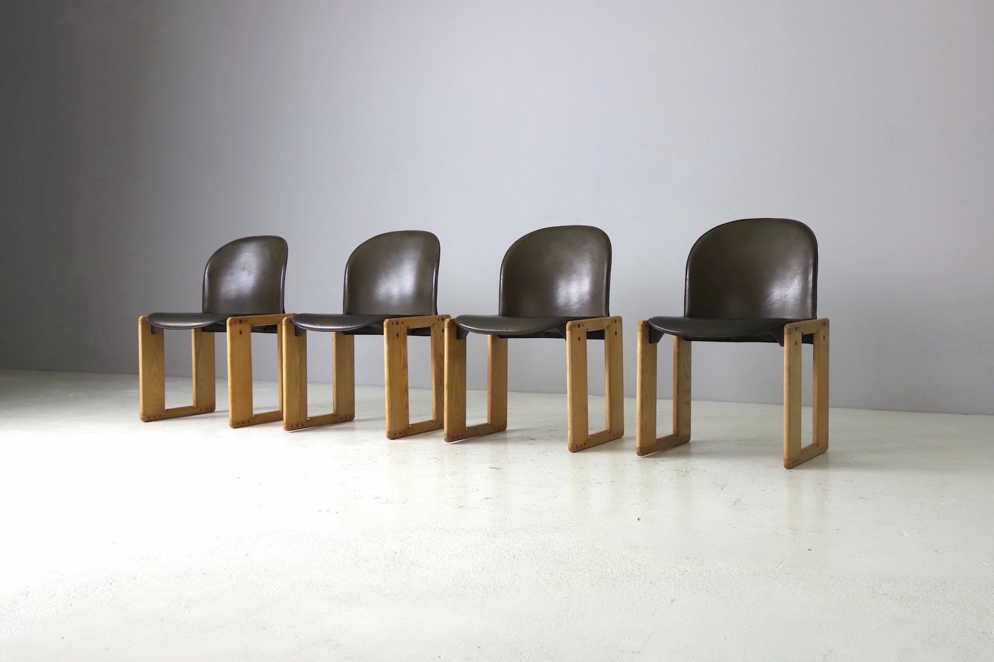 Dialogo' Set of 4 Dining Chairs by Afra & Tobia Scarpa Dining Chairs