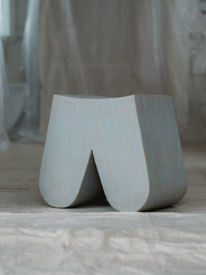 Doux U I End Tables