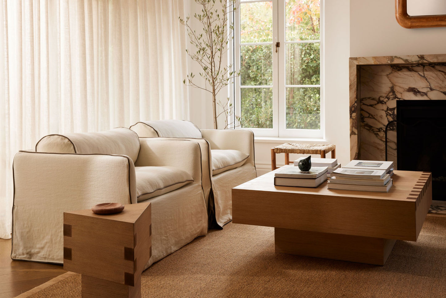 Dovetail Coffee Table Coffee Tables