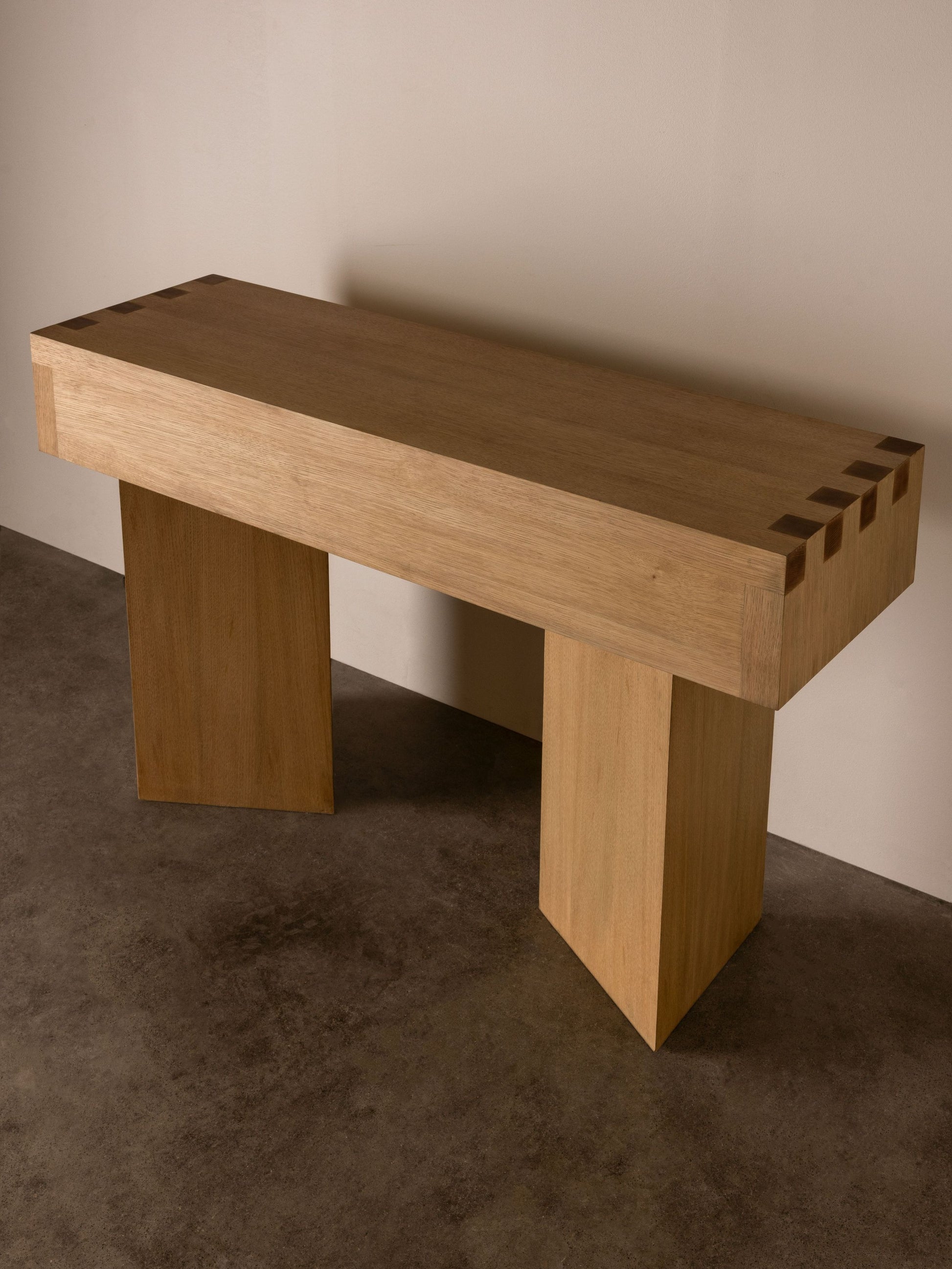Dovetail Console Consoles