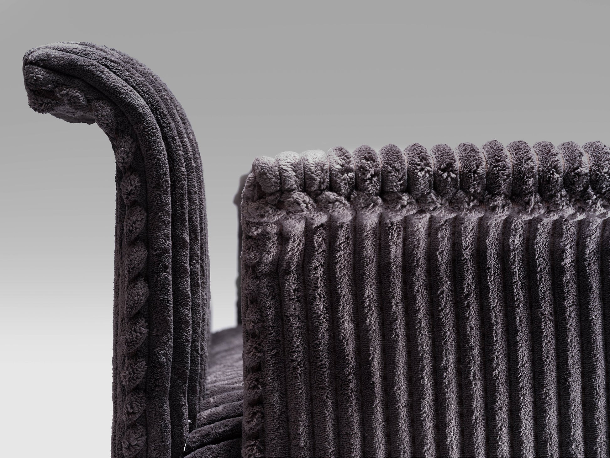 Dry Kiss Lounge Chair Chairs