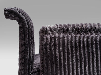 Dry Kiss Lounge Chair Chairs