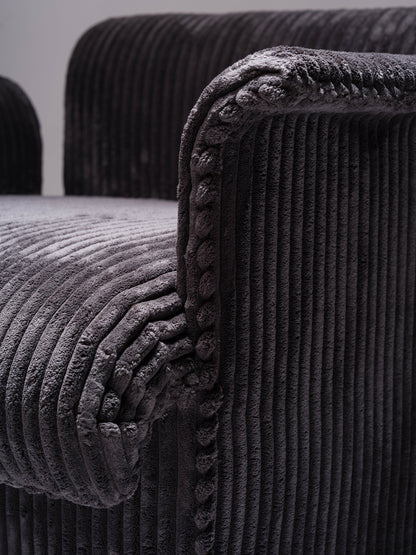 Dry Kiss Lounge Chair Chairs