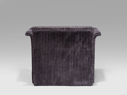 Dry Kiss Lounge Chair Chairs