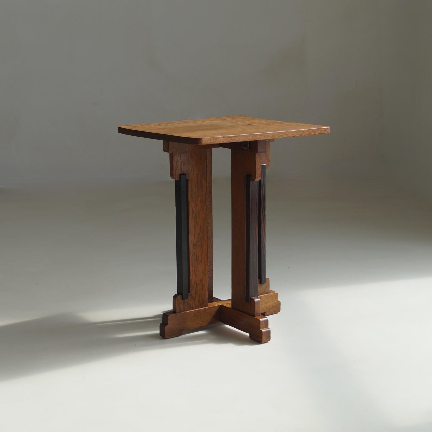 Dutch Art Deco Accent Table NR.288 by P.E.L. Izeren for Genneper Molen, 1920s End Tables