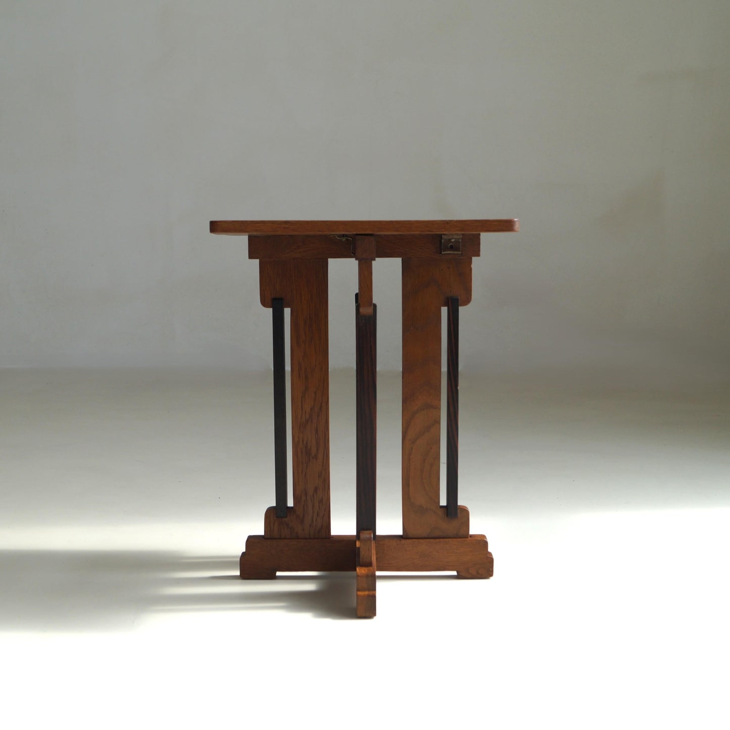 Dutch Art Deco Accent Table NR.288 by P.E.L. Izeren for Genneper Molen, 1920s End Tables