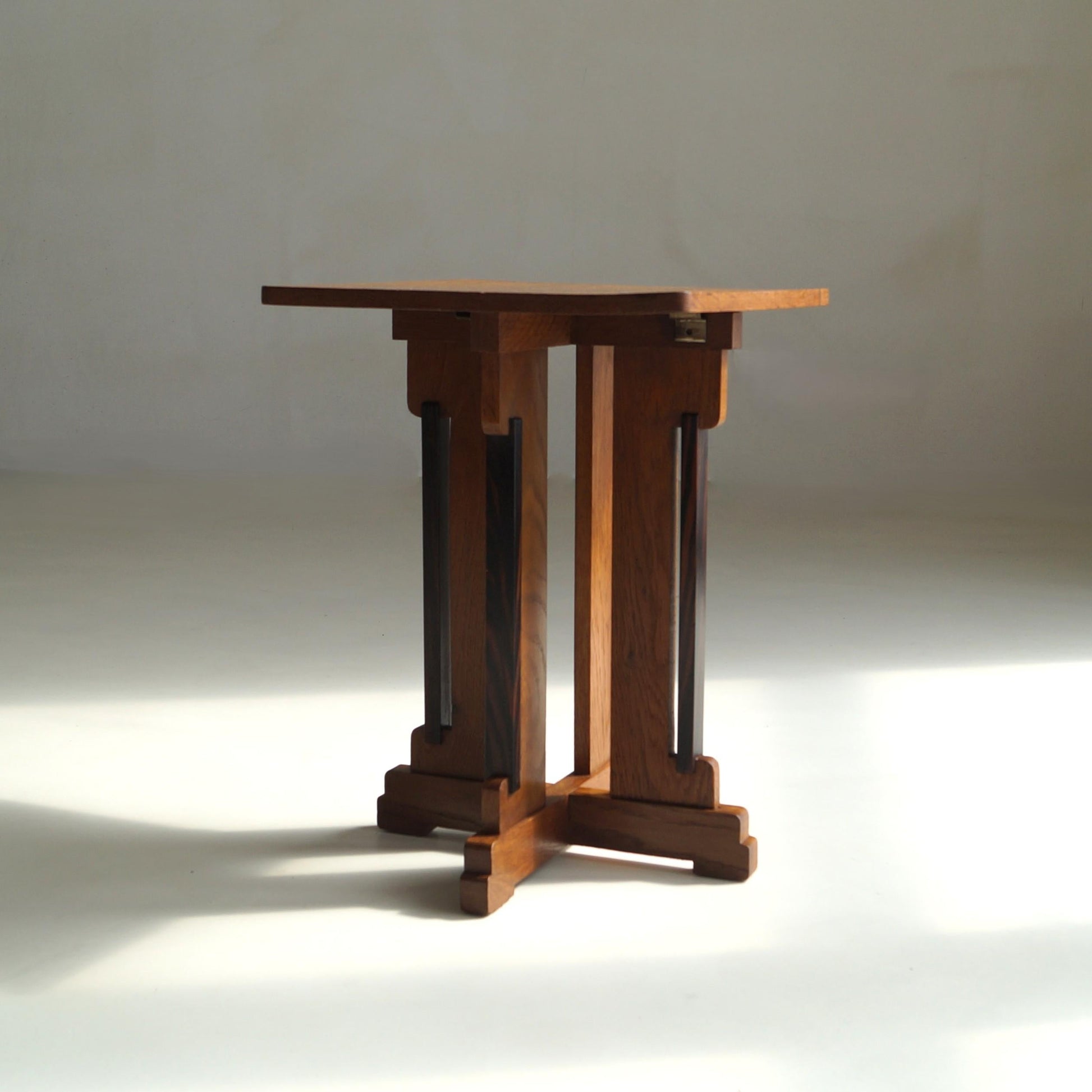 Dutch Art Deco Accent Table NR.288 by P.E.L. Izeren for Genneper Molen, 1920s End Tables