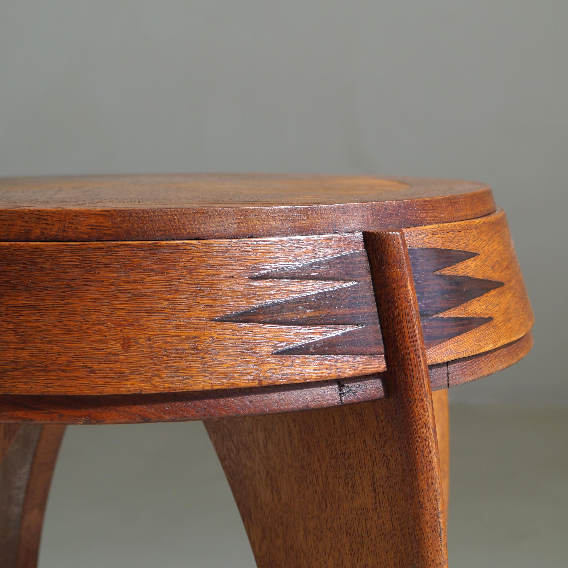 Dutch Art Deco Amsterdam School Side Table NR.301 by P.E.L. Izeren, 1920s End Tables